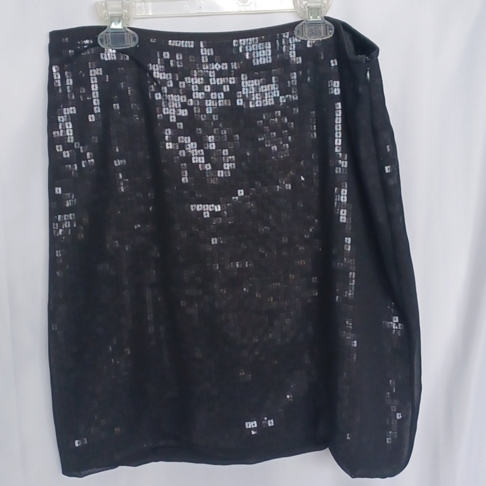 Ann Taylor Black Sequined Skirt Size 8, Lined, 15.5" Flat Waist, 20.5" Hip, 20"L